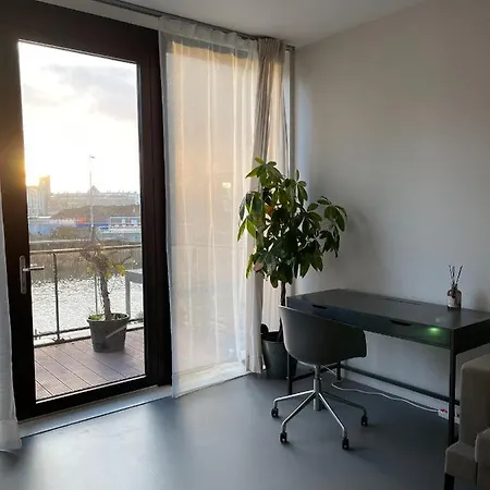 Spacious , New And Comfortable אמסטרדם