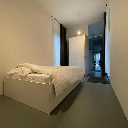 דירה Spacious , New And Comfortable